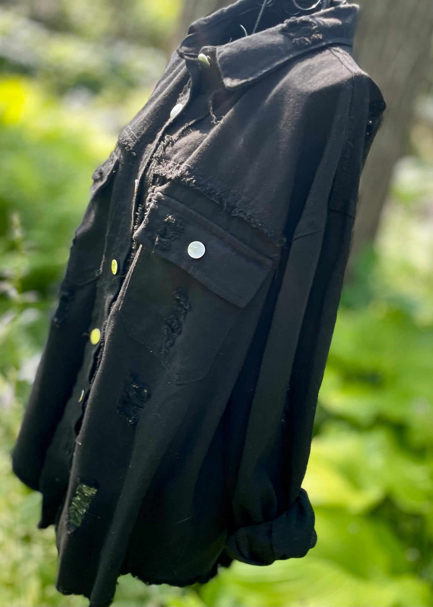 Denver Distressed Black Work-Shirt.