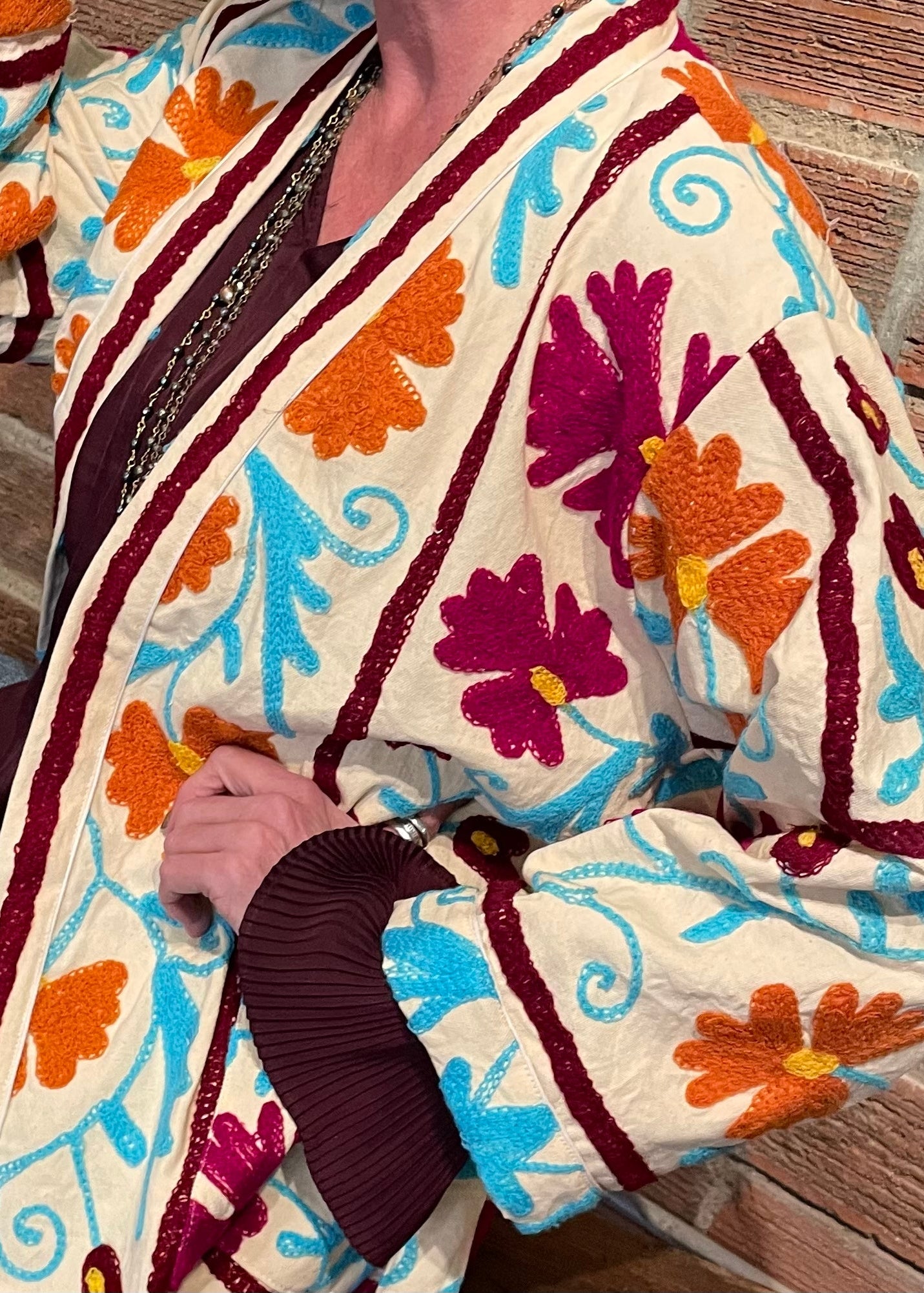 Hand Embroidered Suzani Robe - Creme.