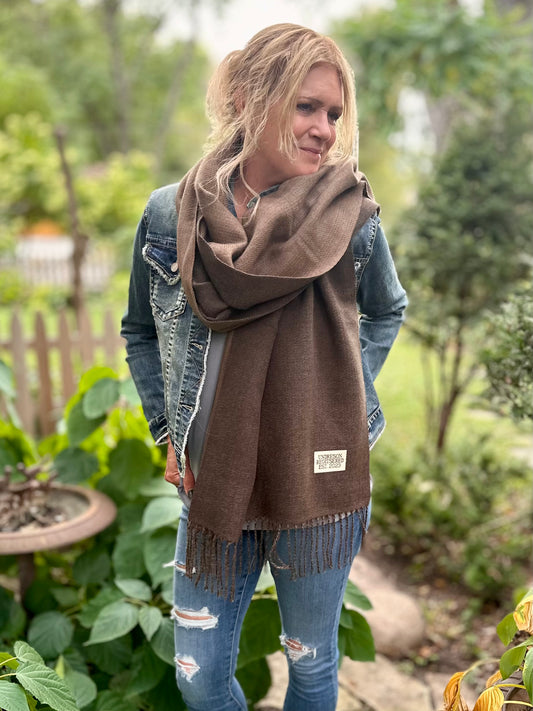 Chloe Cashmere Blanket Scarf. Brown.