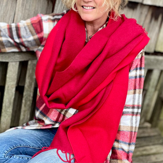 Chloe Cashmere Blanket Scarf. Red.