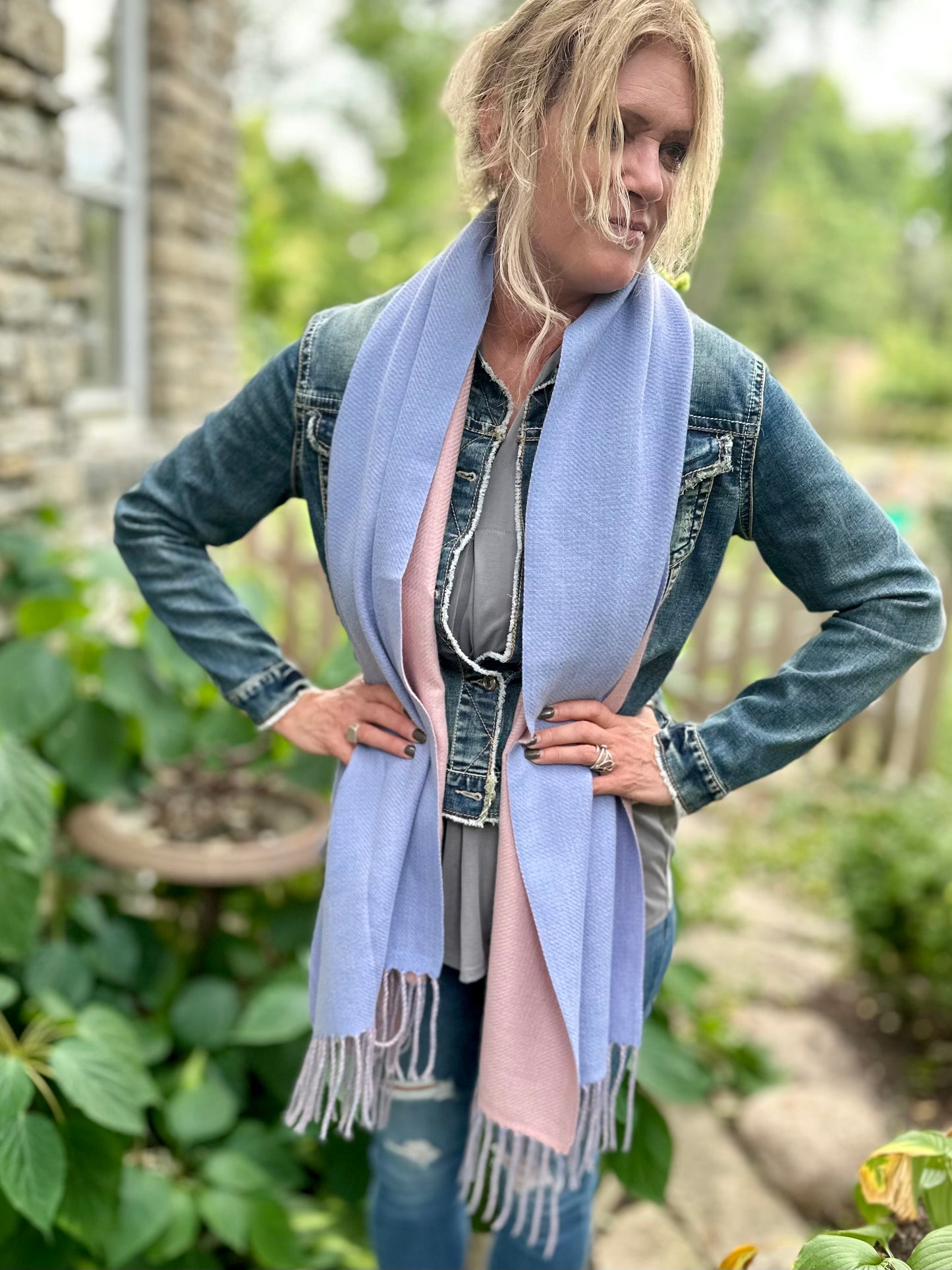 Chloe Cashmere Blanket Scarf. Periwinkle.