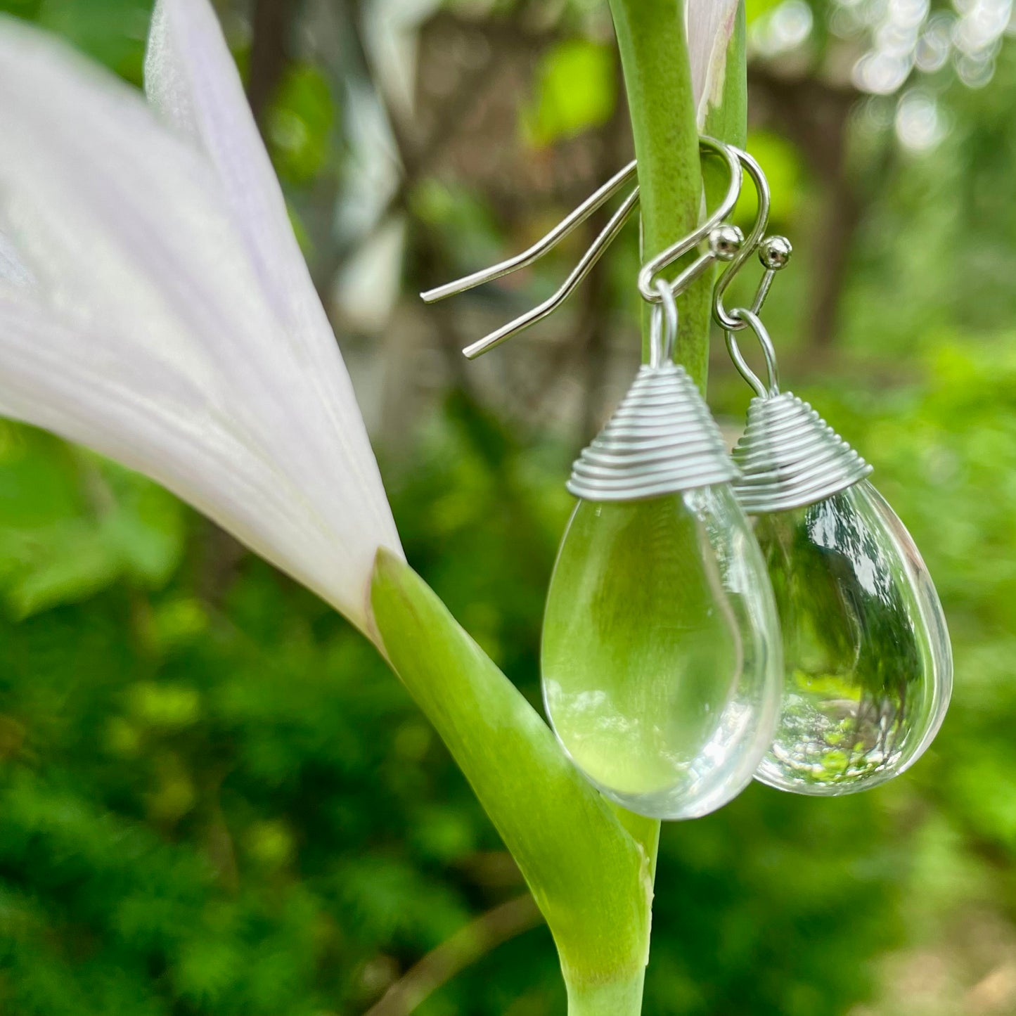 Lily Crystal Drop Earring.