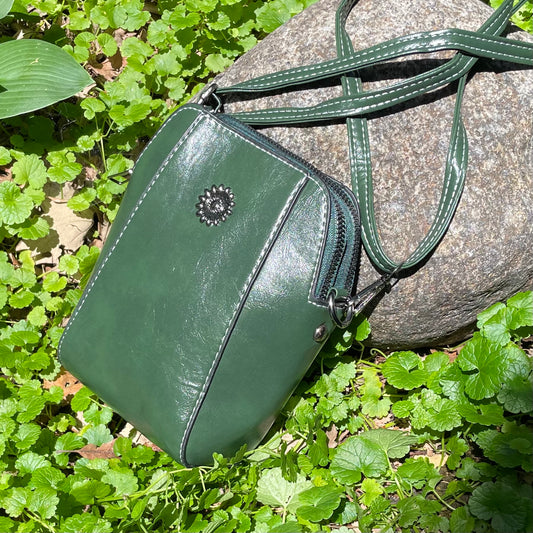 Cassandra Vegan Leather Bag/Green.