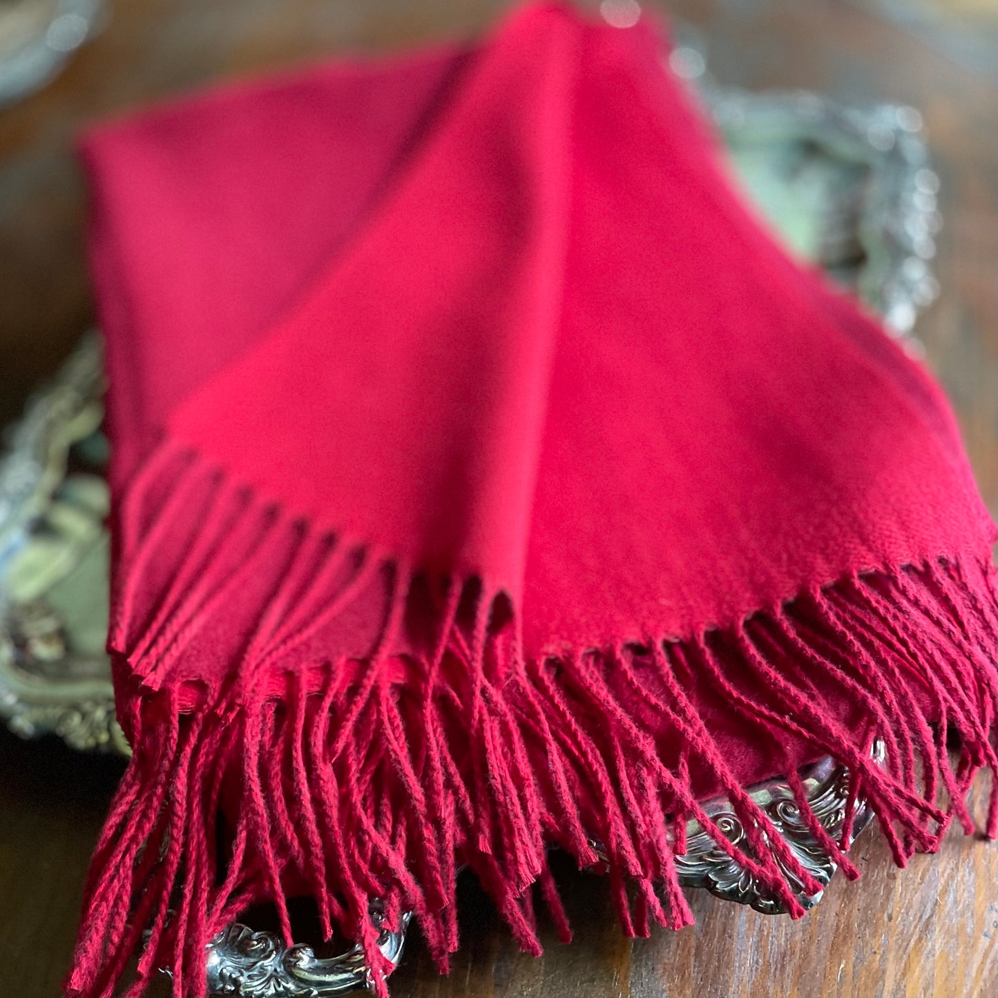 Chloe Cashmere Blanket Scarf. Red.