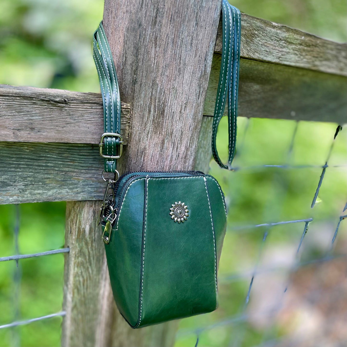 Cassandra Vegan Leather Bag/Green.