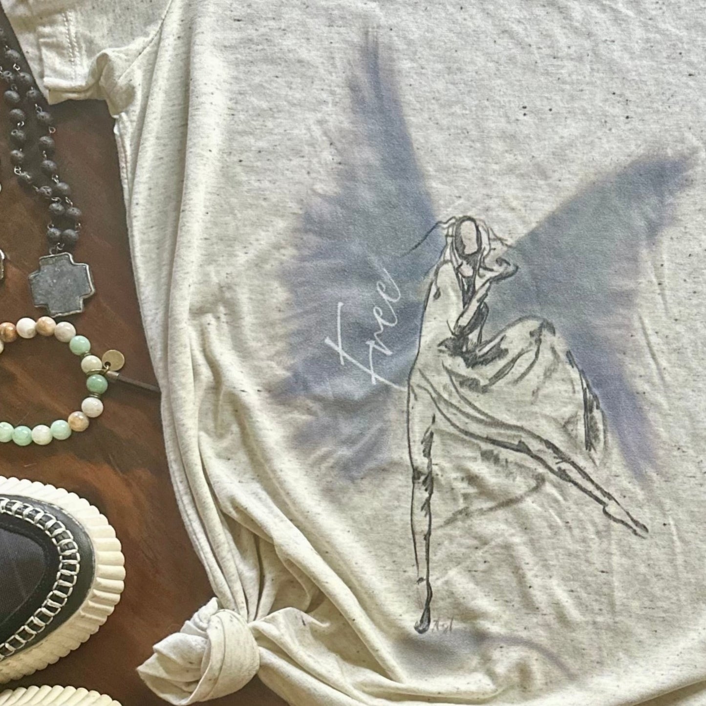 Angel of Freedom T-shirt - Oatmeal